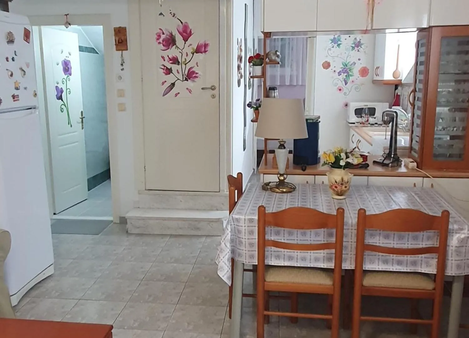 Meli'S House By Alp Hospitality Services Neon Rysion Apartment